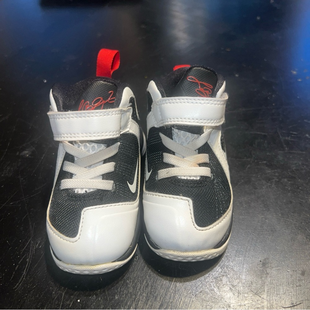 Nike Kids Black and White Sneakers with Red Accents